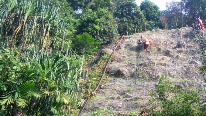 Pengendali Erosi Dikombinasikan dengan Rock Anchor