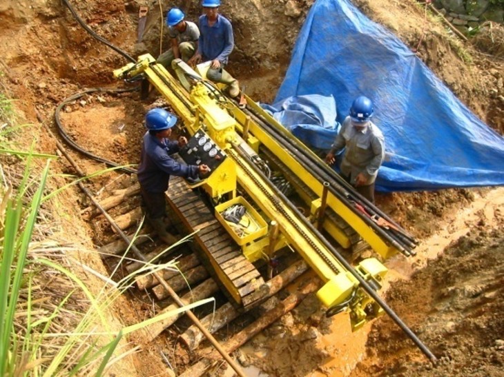 Thrust Boring at Purwakarta, West Java, Indonesia (2007)